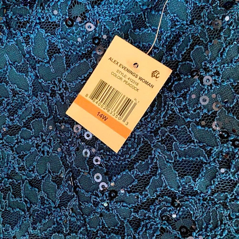 Alex Lace Evening Gown Dress Size 14W NWT - Picture 8 of 12